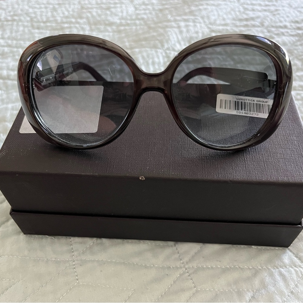 Gucci Oversized Sunglasses